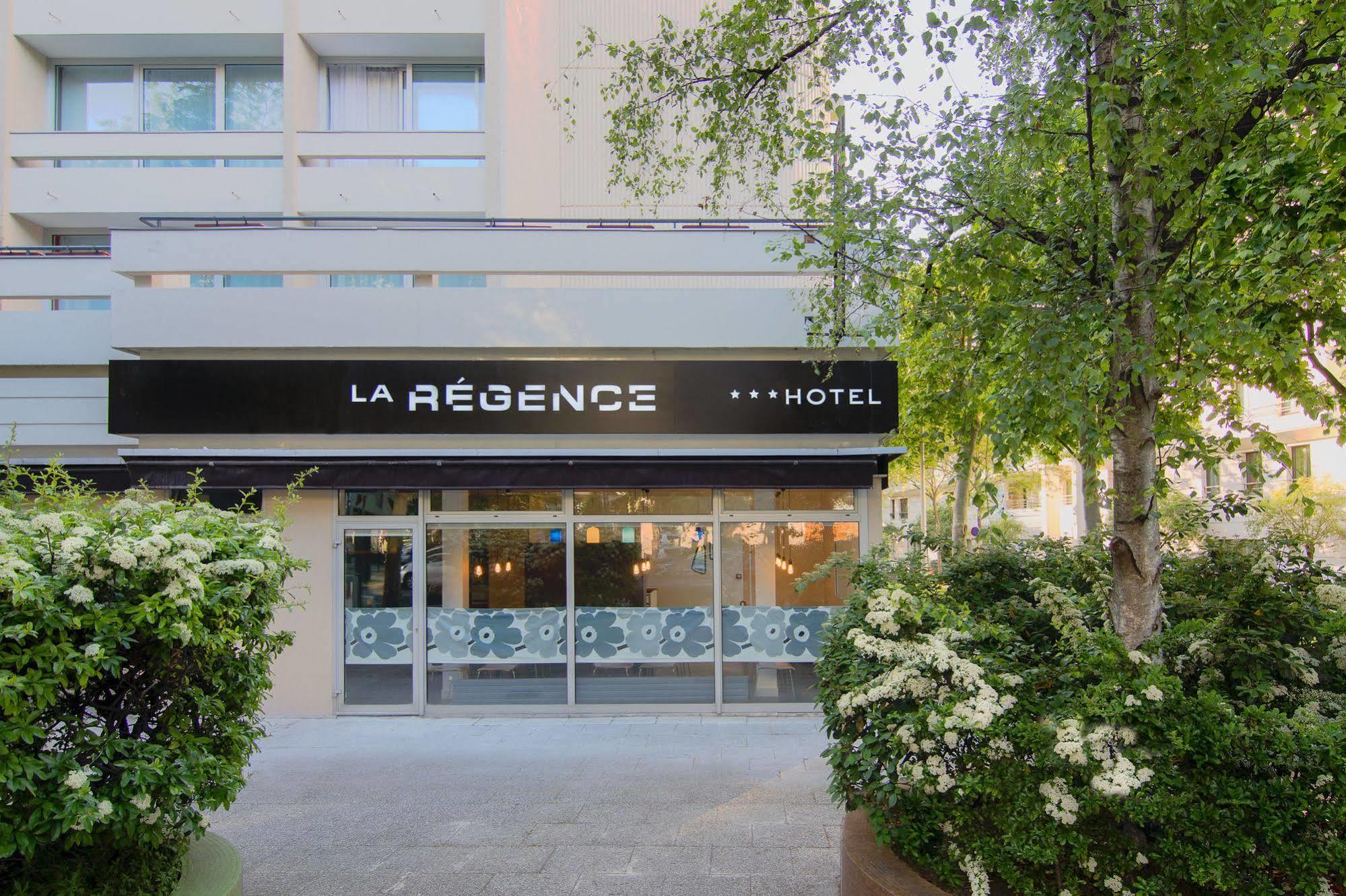 La Regence Ξενοδοχείο Κουρμπεβουά Εξωτερικό φωτογραφία